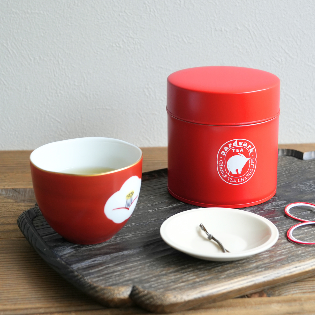 ［数量限定］急須ボトルと紅白缶入り　お年賀特別セット